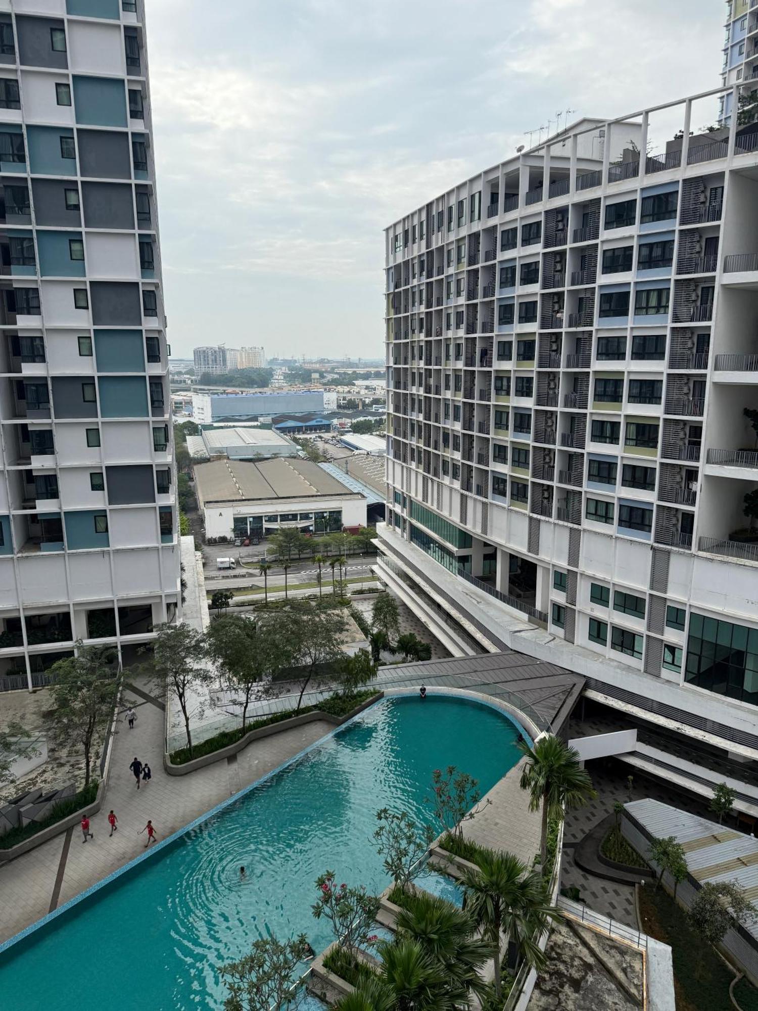 Family I-city Theme Park, Link To I-city Mall Apartment